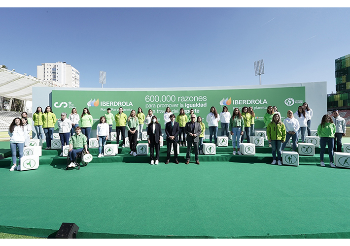 Foto Iberdrola extiende su compromiso por la igualdad a más de 600.000 mujeres deportistas.